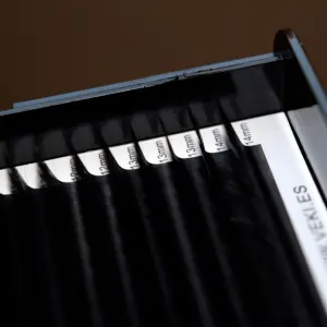 VEKI 0.07 M Curvatura Extensiones de Pestañas Natural Mate - 1 - Extensiones de pestañas volumen