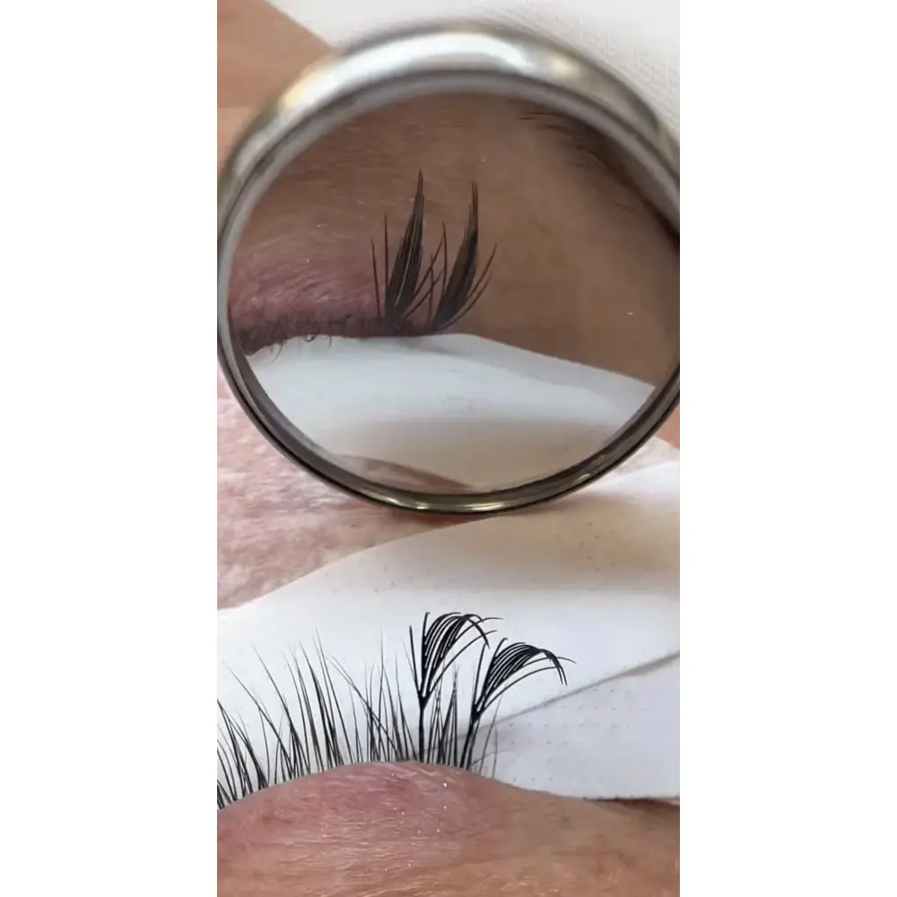 VEKI Wings Feather-Type Lashes - 7 - Premade Russian Volume Fans